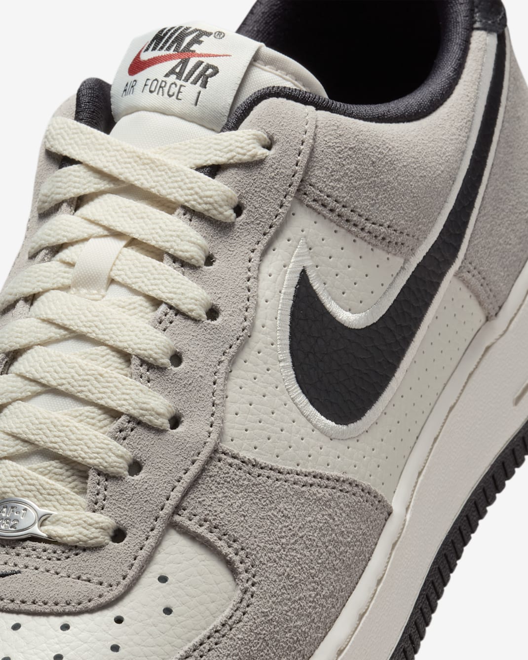 Nike Air Force 1 '07