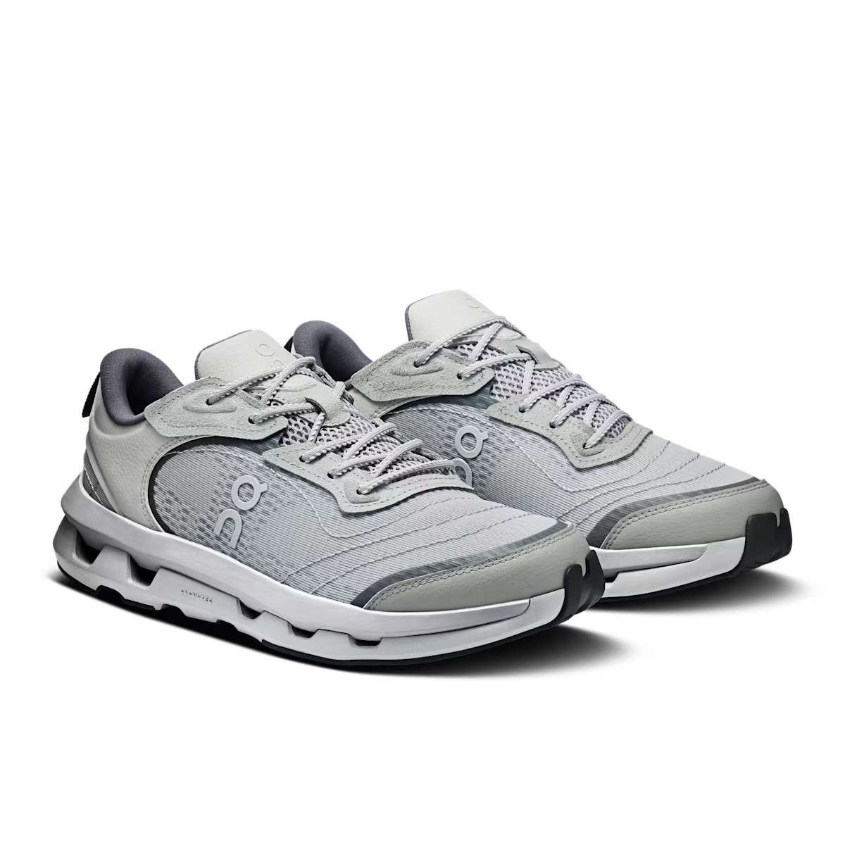 Auf dem Wolkenzonenmond